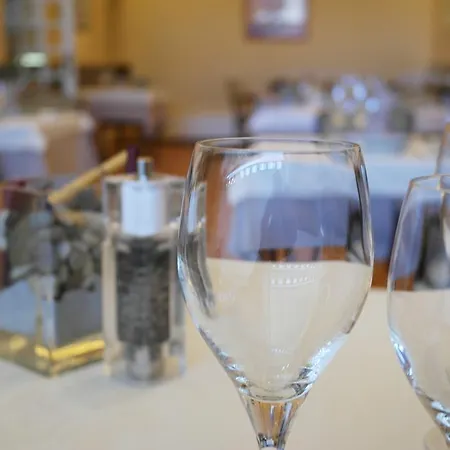 Отель Restaurant Des Lys Ле-Кото