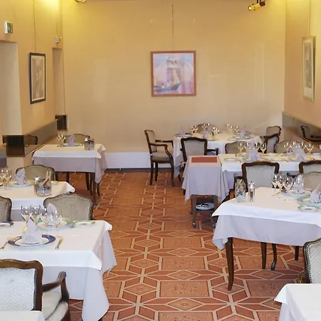 Restaurant Des Lys 3*