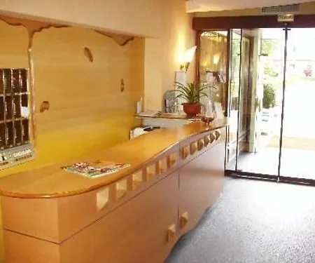 Restaurant Des Lys Отель 3*